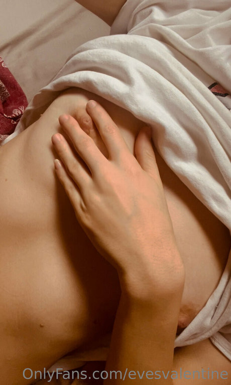 evesvalentine model pretty archive