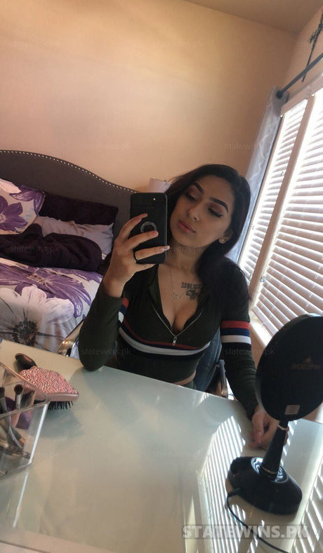 Mariah Castellanos pretty pornstar image