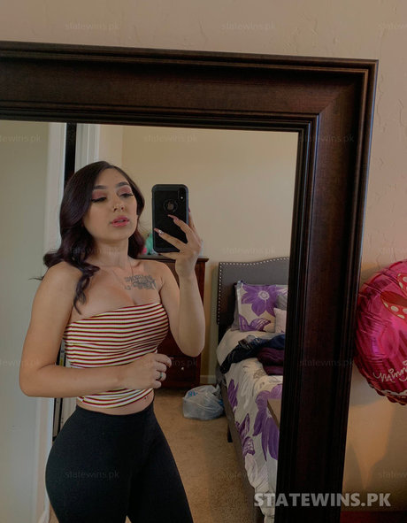 Mariah Castellanos pretty pornstar images