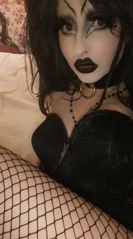 mamiehades model hot pictures