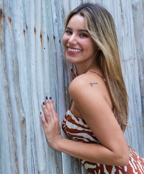 Madison Reed beautiful model images