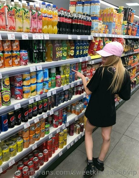 sweetkiarita666vip star nude archive