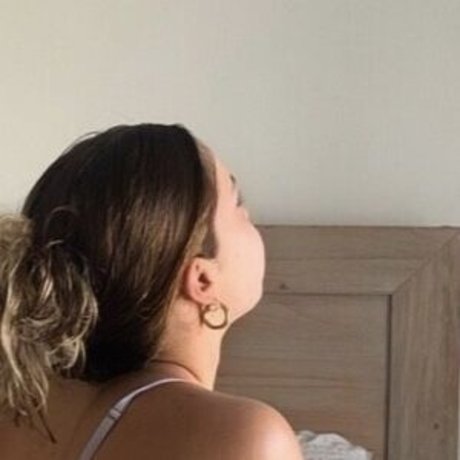 Raachh sexy model picture