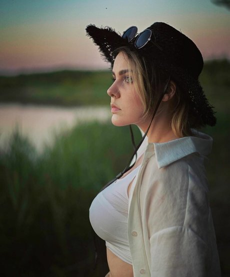 ladyboy asian onlyfans sex picture