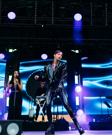 Julia Wieniawa xxx pornstar photos