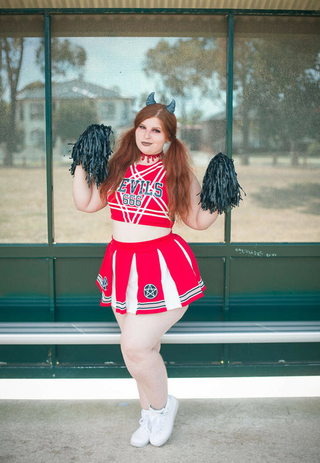 MaddicMaddy hd pornstar pics