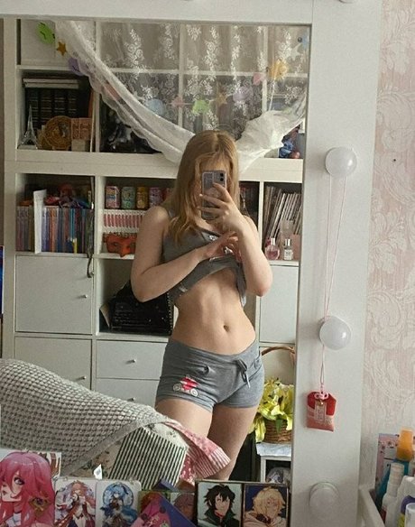 Xiao Elsie erotic actress archive