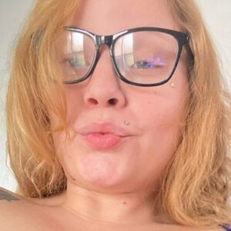 Alanis Iandra nude actress photo