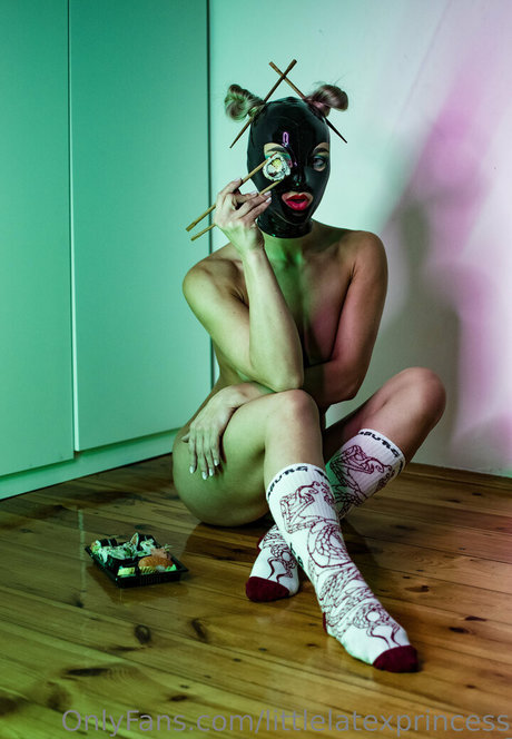 littlelatexprincess pornstar pics