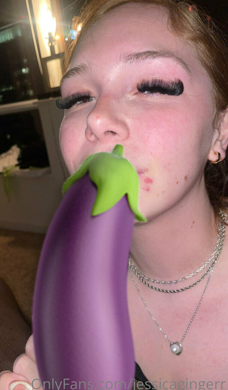 jessicagingerr star erotic image