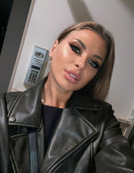 mollly dolly sex star pictures