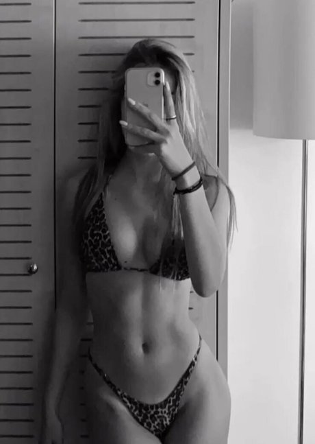 Arthemis Cuibari star adult galleries