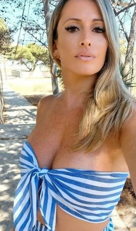 amateur lesbian onlyfans art nude photos