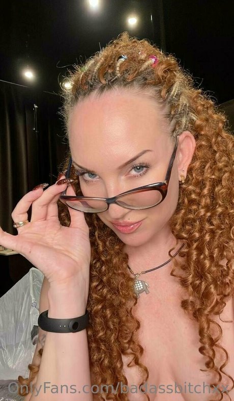 badassbitchxx hot pornstar photo