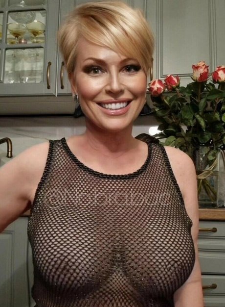 Cheri vi sexy model pictures