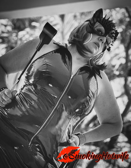 smokinghotwife pornstar adult galleries