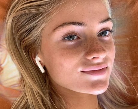 Chessielewis perfect pornstar picture