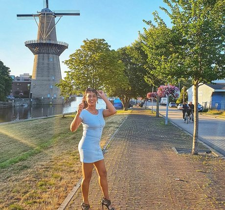 Natassia Crystal sex star pic