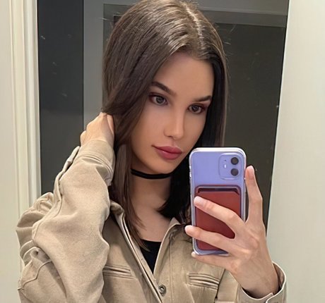 Sweet Lady Cola pornstar nude photo