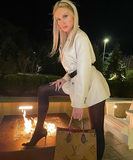 Tsmissmara hd pornstar picture