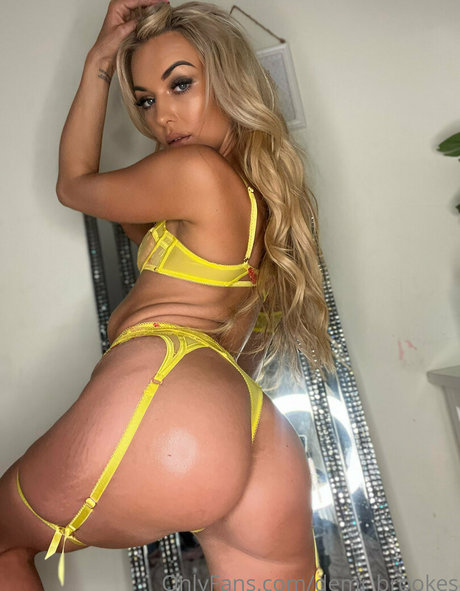 Demi Brookes sexy star images