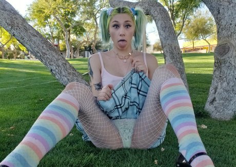 moonbabyfuxk model art archive