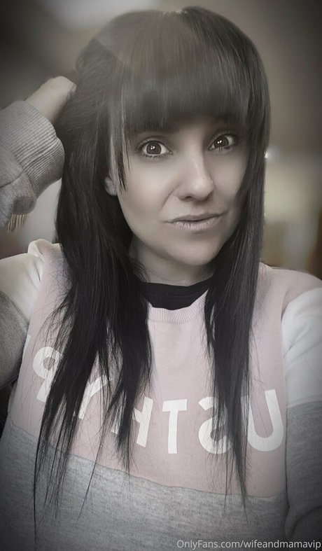 longgone2022 model porn picture