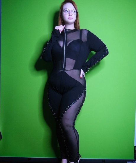 Hilary Ilariaa pornstar nude pic