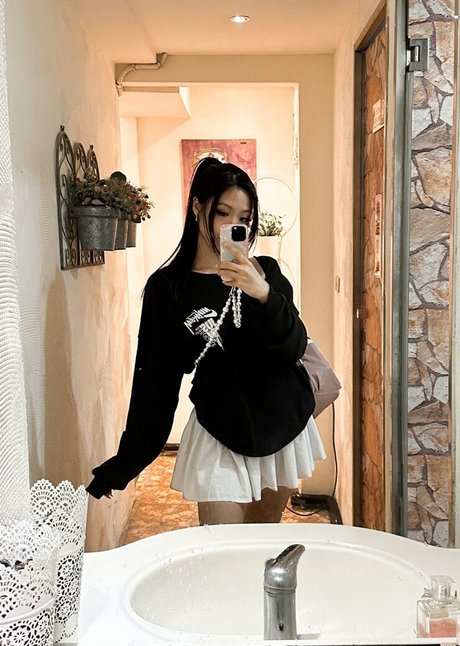 Classic Christinee star hot pics