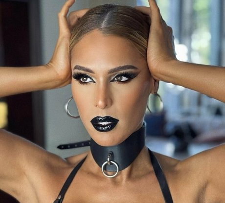 Carmen Carrera pretty star photos