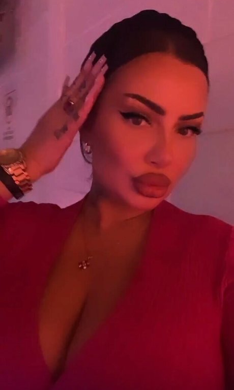 milf glasses onlyfans beautiful nude gallery