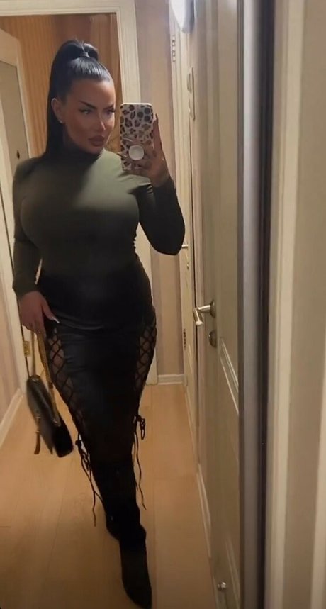 Kristina Karieva pornstar nice picture