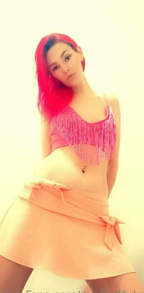 polycouplefree hot actress images