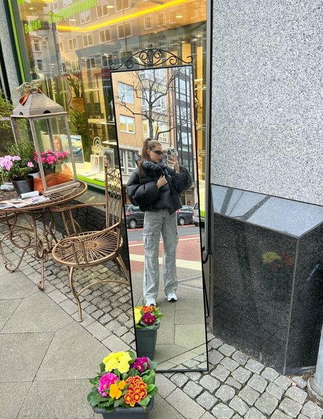 aleksandra queenie star porn images