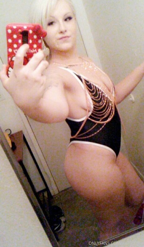 katiiemae star perfect photo