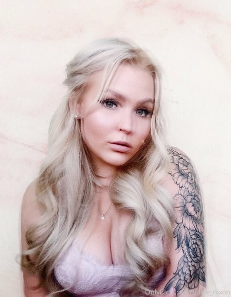 adelia adelia star gallery