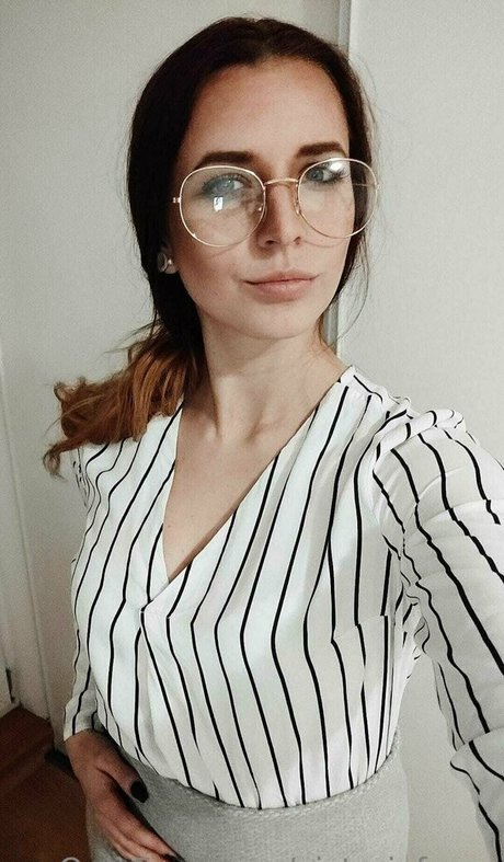 victoriafame naked pornstar archive