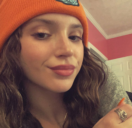 irresistible ivy model image