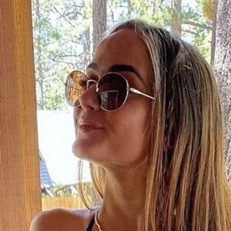 Niamh Cryan free model photos