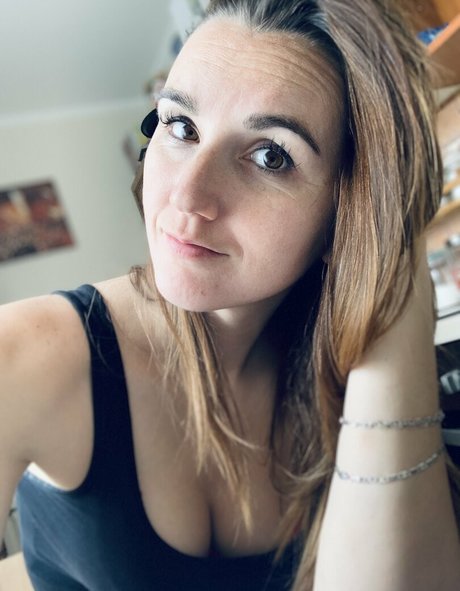 Szandra model pornographic pictures