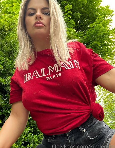 housewifekim star beautiful pic