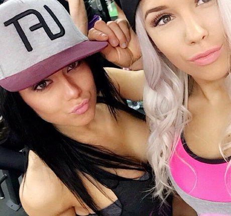 Suzy Hanah best actress images