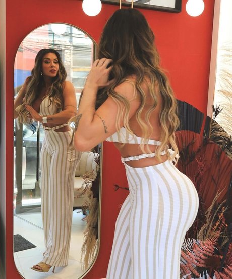 Juliana Salimeni best pornstar photo