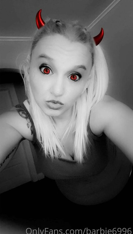 barbie6996 hot star pic