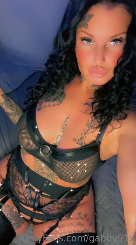 gabby91x erotic actress photo
