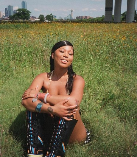 Sukibaby high quality actress pics