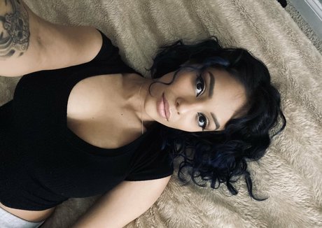 nina morelo star hot photo