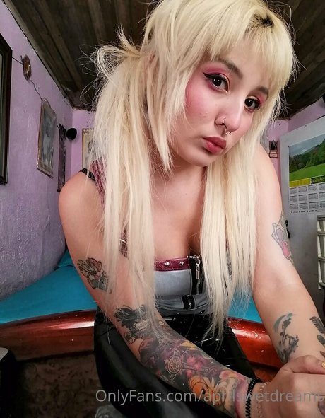 aprilswetdreams adult model pics