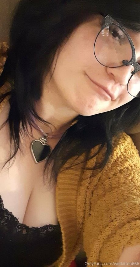 wetkitten666 porn model gallery