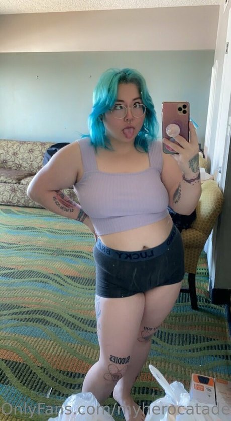 myherocatademiafree Quick model image